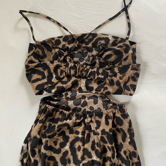 VICI SASSY LITTLE SOUL LEOPARD CUTOUT MAXI DRESS - Picture 6 of 8